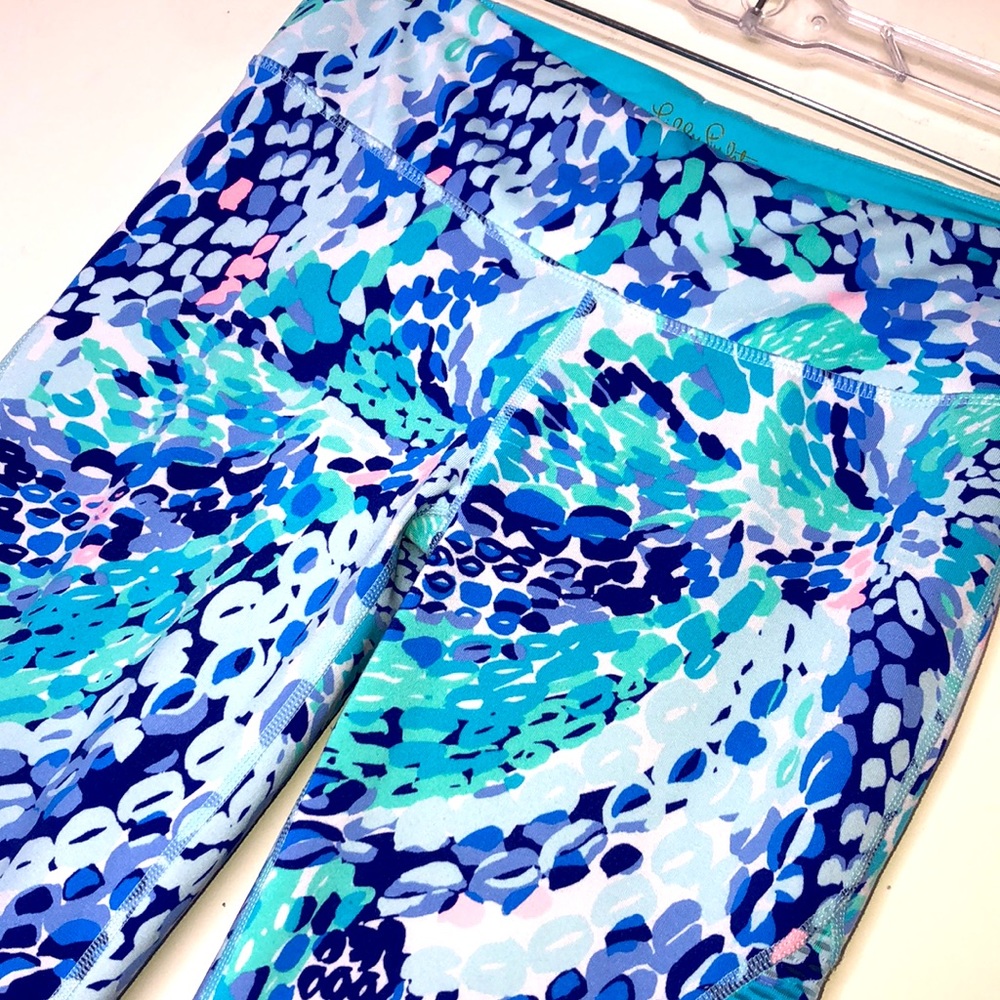 Lilly Pulitzer Blue Multi Coral Reef Print Leggings - Picture 4 of 11
